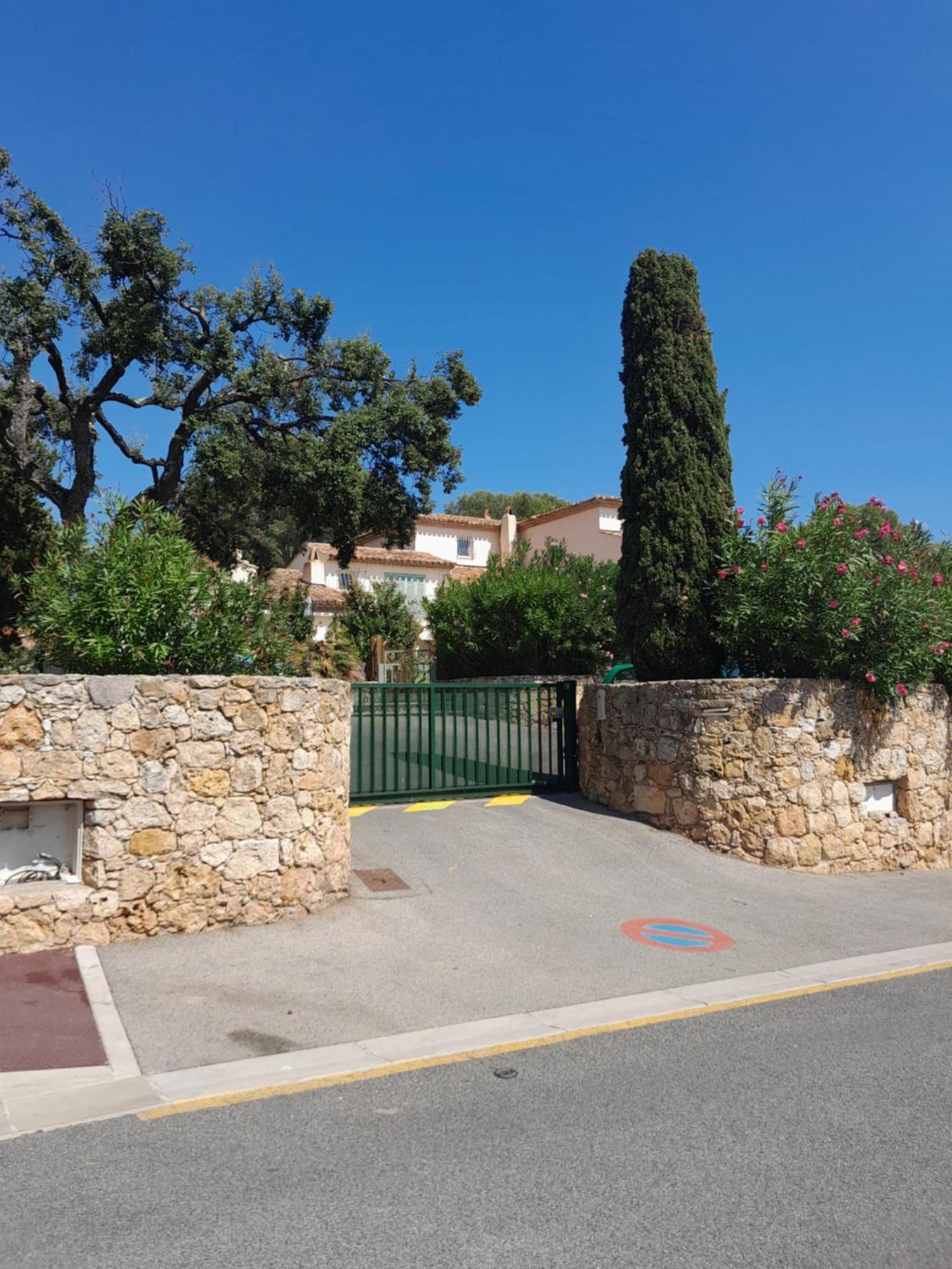 Le Mediterraneo Сен-Глф Экстерьер фото